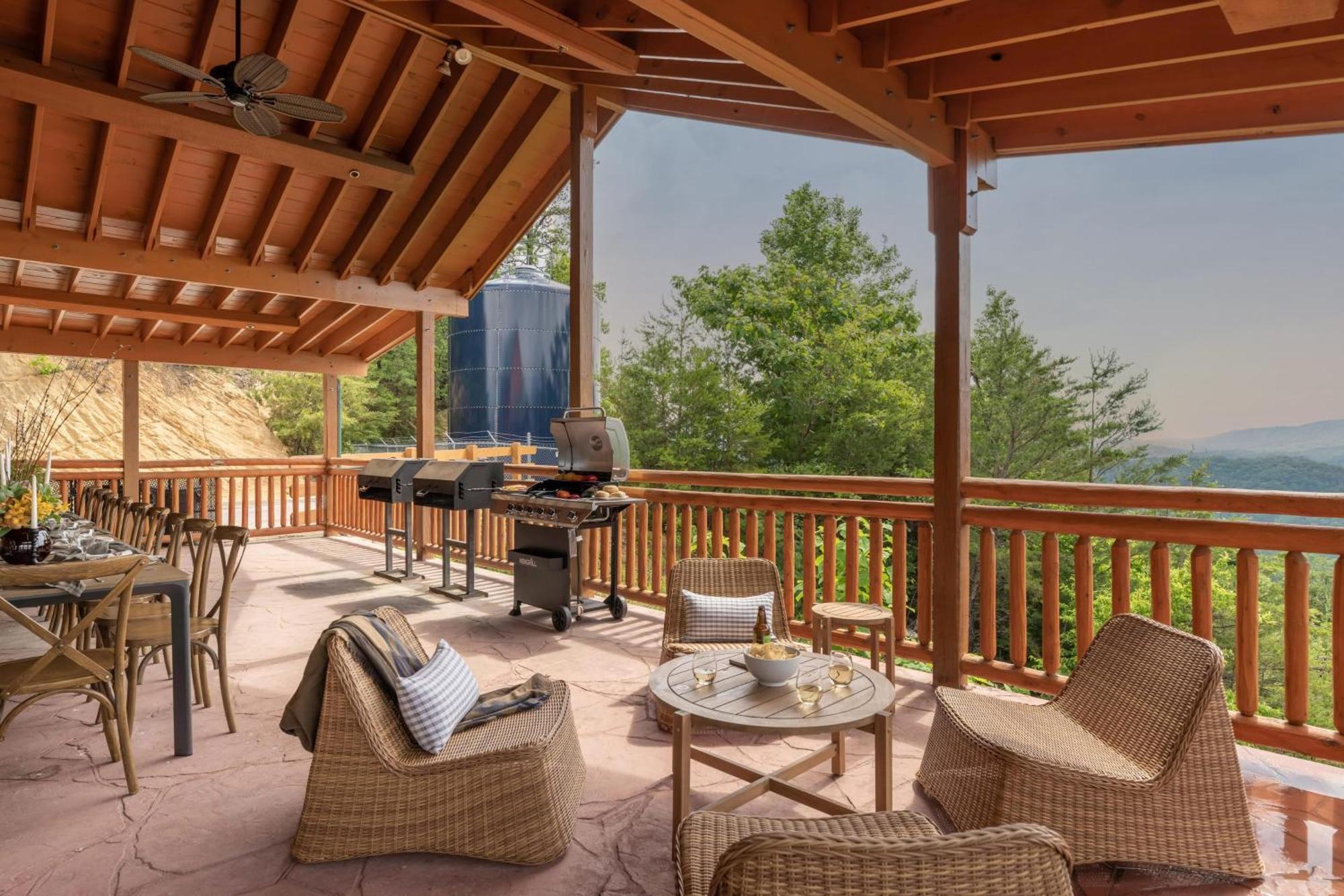 Sugarland By Avantstay Sleeps 28 Home Theatre Two Hot Tubs Indoor Pool Incredible Views Pigeon Forge Buitenkant foto